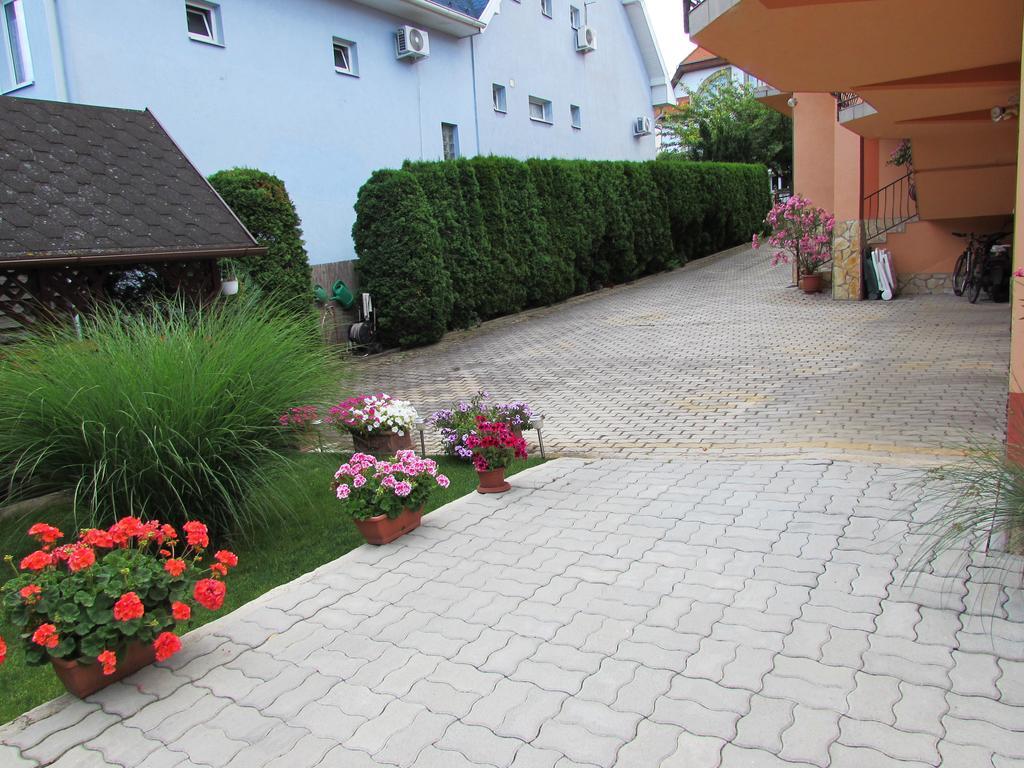 Szecsenyi Apartman Хевиз Экстерьер фото